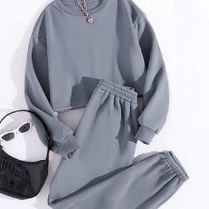 Ilove wearing sweatshirts and sweatpants too